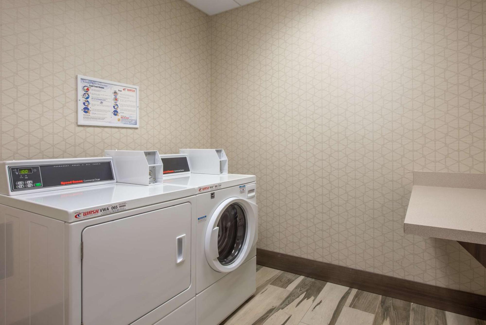 Hampton Inn & Suites Phoenix - East Mesa In Gilbert Kültér fotó